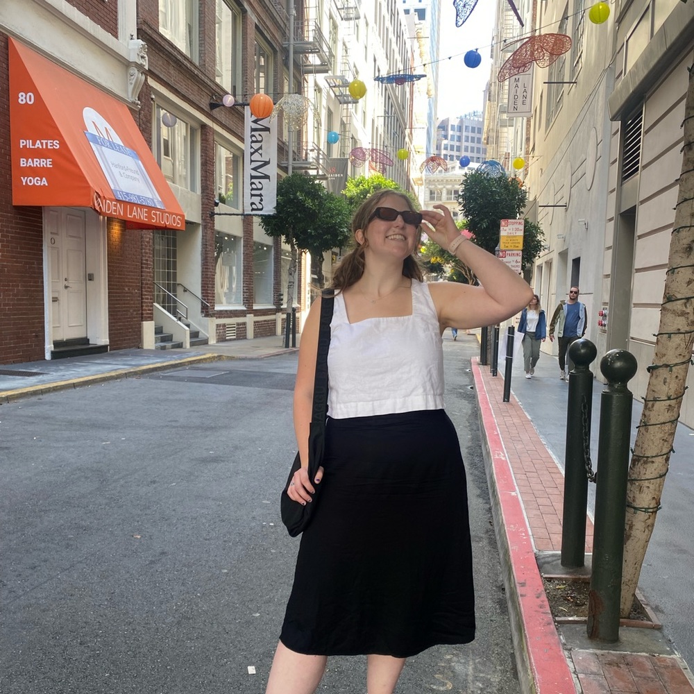 Meet your Posher, Julia